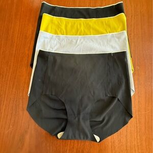 Innersy women’s seamless underwear in large. Never used.